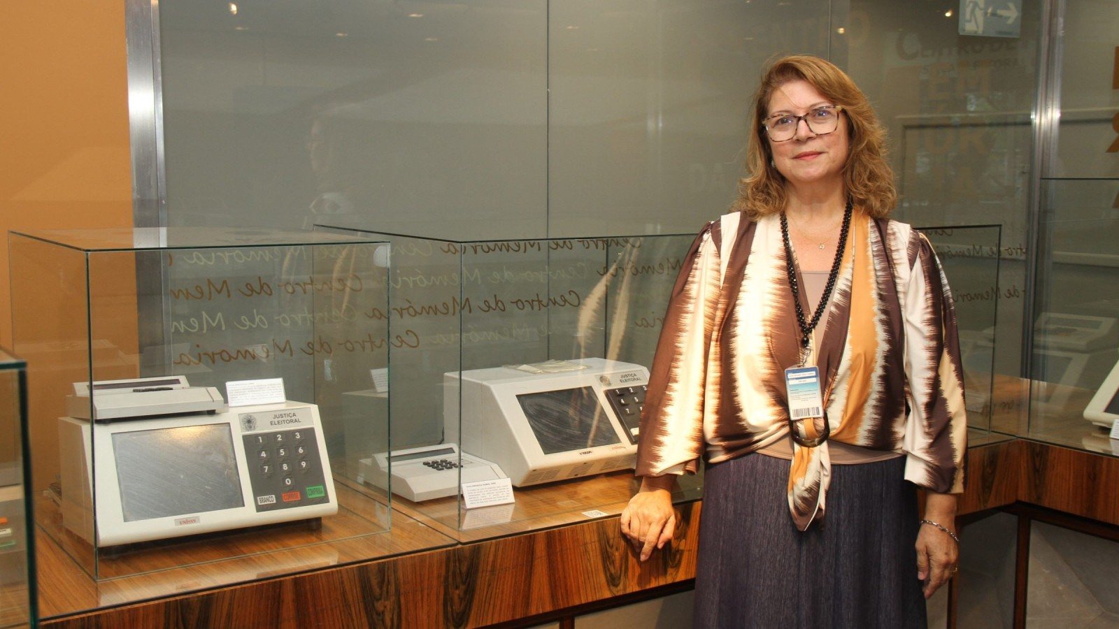  24/08/2026. Credito: Jair Amaral/EM/D.A Press. Brasil &ETH; Belo Horizonte-(MG). Maria Berenice Sobral, servidora da Secao de Memoria Eleitoral, do TRE-MG.       