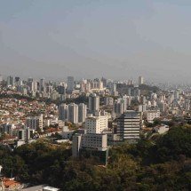 BH tem alerta para chuva, raios e ventos de até 40 km/h - Leandro Couri/EM/D.A Press