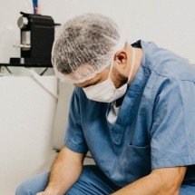 Burnout em profissionais de saúde aumenta o risco de erro clínico: entenda - Jonathan Borba/Unsplash