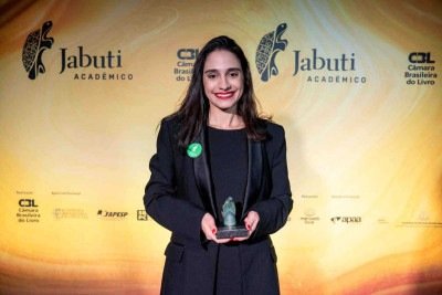 Victória Carneiro: 'Violência contra a mulher é muito mais do que violência doméstica' -  (crédito:  Arquivo pessoal)