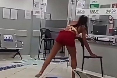 Muito nervosa a mulher chegou a quebrar a porta de vidro da UPA -  (crédito: Reprodução/Redes Sociais )