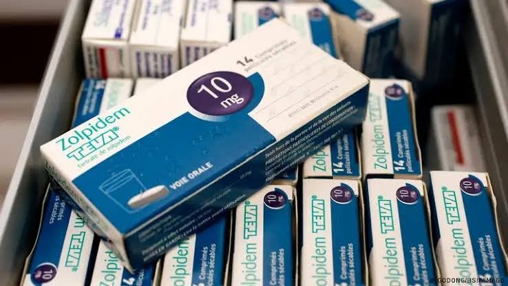 Embalagens de Zolpidem 10 mg, medicamento hipn&oacute;tico que levanta preocupa&ccedil;&otilde;es sobre o risco de depend&ecirc;ncia e uso inadequado -  (crédito: Reprodu&ccedil;&atilde;o)