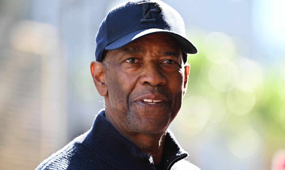 'Estou fazendo o melhor que posso. E não é só álcool. Esquece isso', diz Denzel Washington - (crédito: Photo by Robyn Beck / AFP)