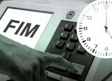 A transmiss&atilde;o dos votos &eacute; assegurada pelo sistema de assinatura digital, que permite &agrave; Justi&ccedil;a Eleitoral verificar poss&iacute;veis altera&ccedil;&otilde;es nos dados. Eleitores tamb&eacute;m podem conferir a seguran&ccedil;a por meio do Boletim de Urna. -  (crédito: Arte: Soraia Piva/EM)
