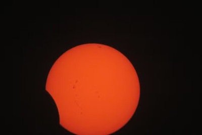 Eclipse lunar ‘quase total’ será visível no Brasil; veja como observar -  (crédito: Tupi)