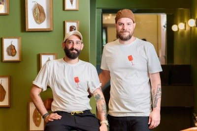 Pedro Barros e Victor Zuliani, chefs e sócios do Casca  -  (crédito: Natália Olívia/Divulgação )