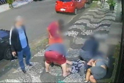 Homem morre por asfixia após ser imobilizado em Santos (SP), no dia 30 de julho  -  (crédito: Reprodução)