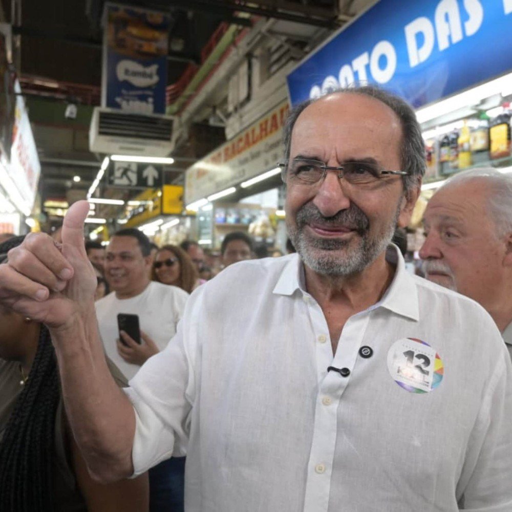 Kalil diz que não promete 'terreno na lua' e nem faz 'papagaiada' nas redes