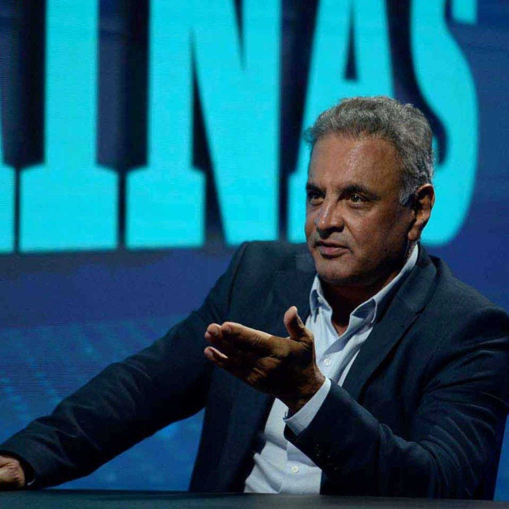 Aécio cede à pressão e tentação para disputar o Senado; saiba mais