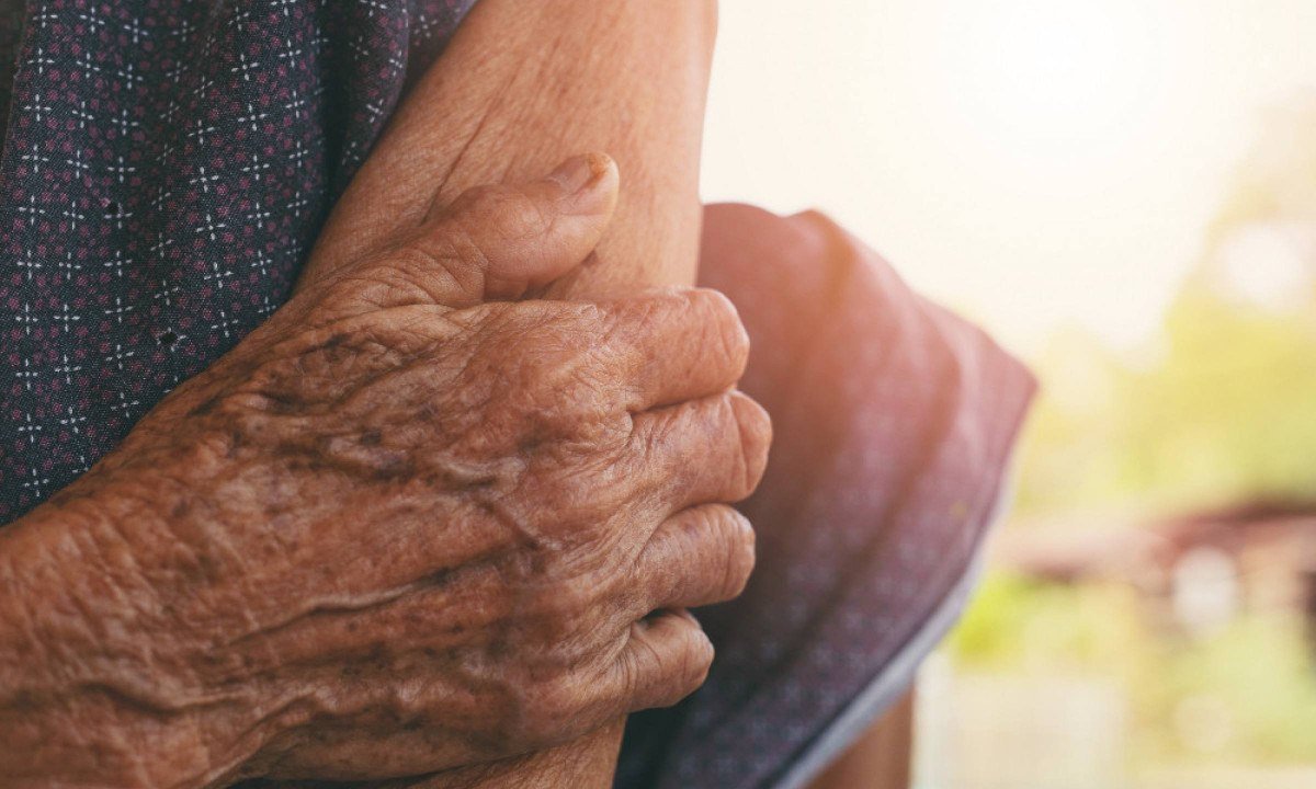 Sinais como perda de peso involuntária, fraqueza e falta de apetite merecem atenção - (crédito: jcomp/magnific)