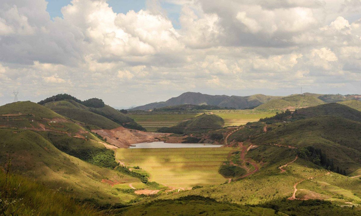 Barragens de Forquilha I, Forquilha II e Forquilha III, na Mina Fábricas, em Ouro Preto, estão em processo de descaracterização
- (crédito: Leandro Couri/EM/D.A Press)