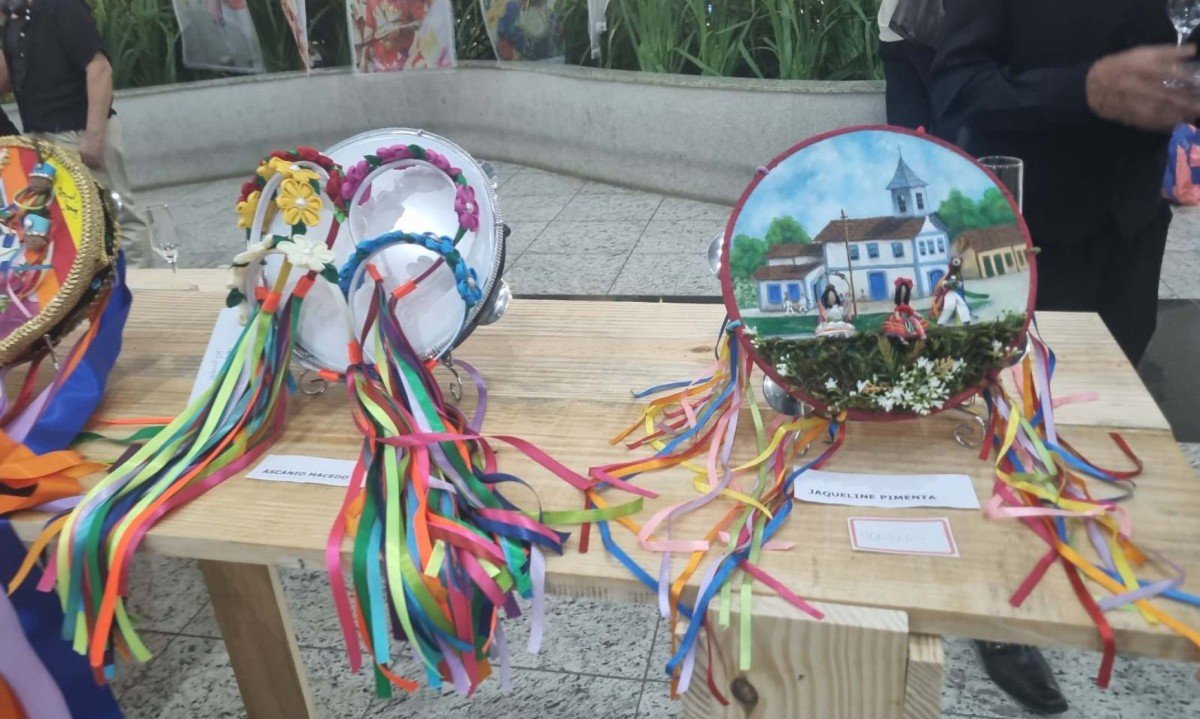 Exposiçao Daqui por Diante tem como destaque trabalhos em pandeiros, em Montes Claros. - (crédito: Luiz Ribeiro/DA Press)