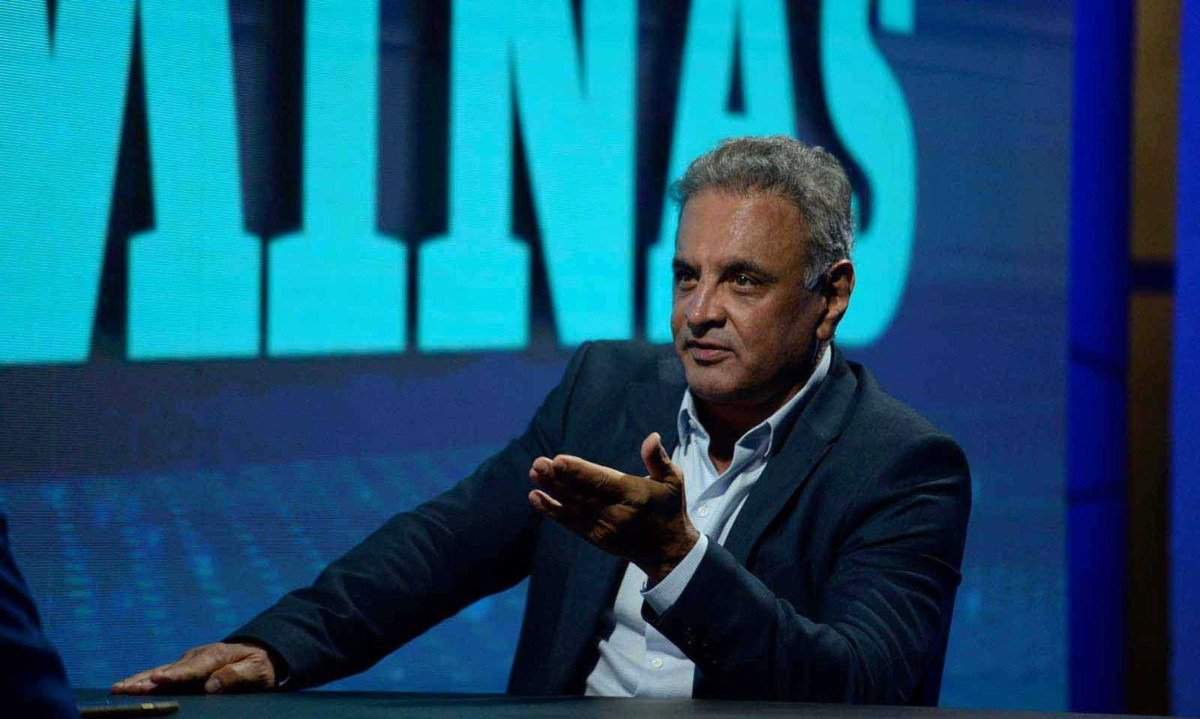 Aécio está se fazendo de rogado. Ele contratou pesquisas nas quais seu nome figura entre os favoritos da disputa -  (crédito: Túlio Santos/EM/D.A.Press. – 20/3/24)