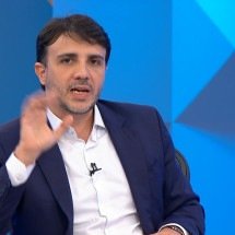 Renan Santos na Globo: ‘Lula e Flávio Bolsonaro rifaram o nosso futuro’ - Reprodução/TV Globo