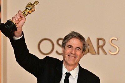 Walter Salles, diretor de 'Ainda estou aqui', celebra com o Oscar de melhor filme internacional de 2025 -  (crédito: AFP)