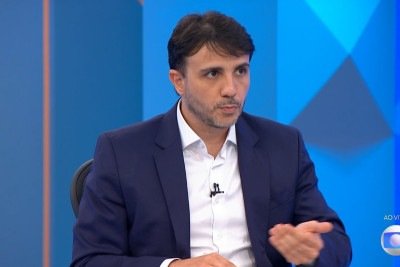 Renan Santos em entrevista nesta quarta-feira (26/8) -  (crédito: Reprodução/TV Globo)