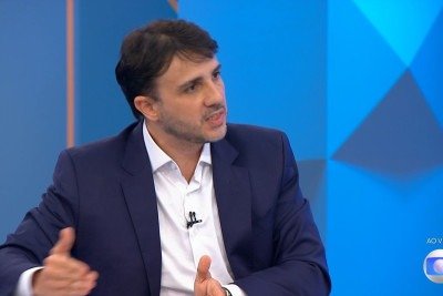 Renan Santos em entrevista nesta quarta-feira (26/8)
 -  (crédito: Reprodução/TV Globo)