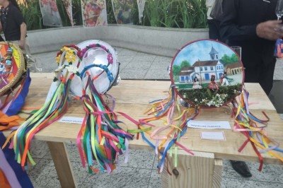 Exposiçao Daqui por Diante tem como destaque trabalhos em pandeiros, em Montes Claros.  -  (crédito: Luiz Ribeiro/DA Press)