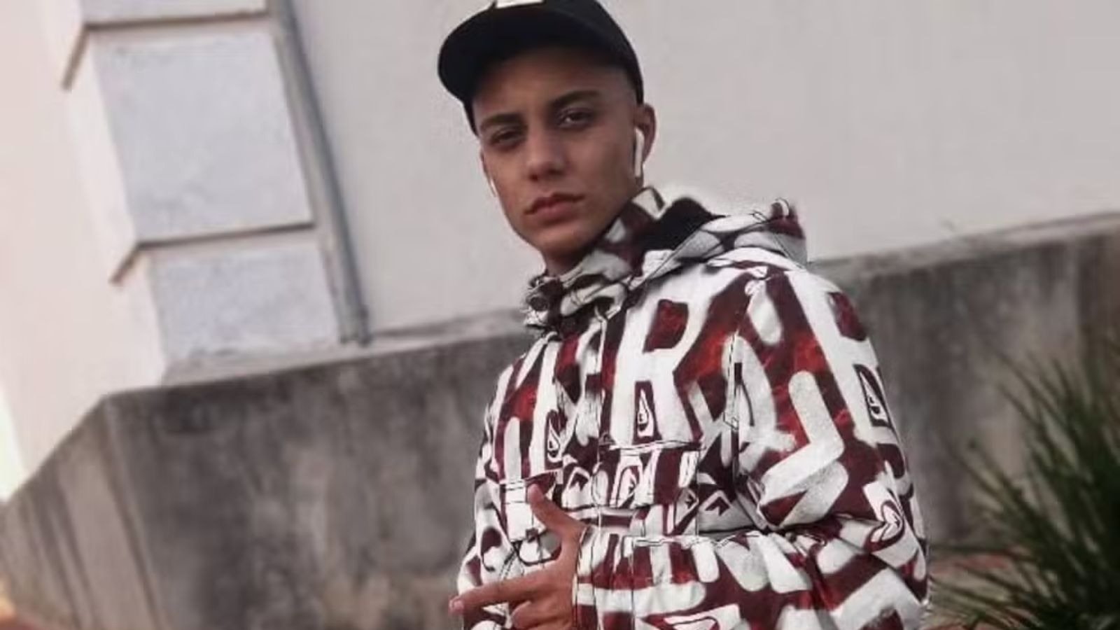 Cau&atilde; Godoy, o jovem de 23 anos que morreu em seu primeiro dia de trabalho em uma marcenaria de Campinas -  (crédito: Redes sociais)