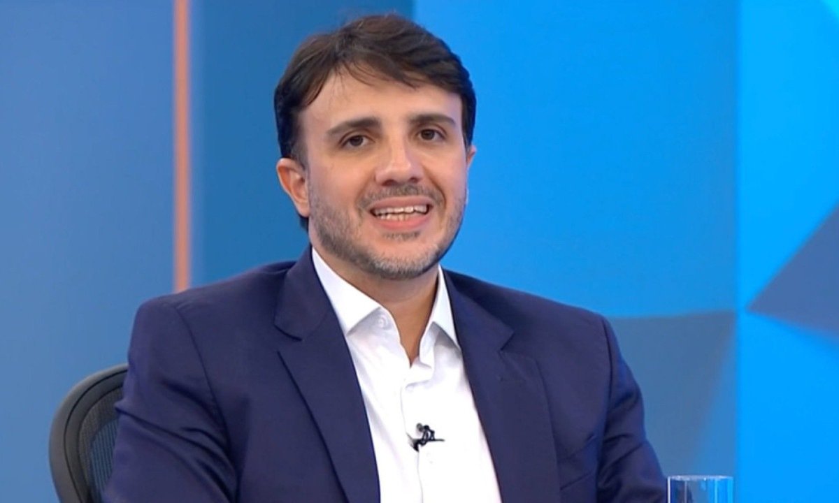 Para furar a bolha, Renan Santos troca as redes pela vitrine da TV. E gosta - (crédito: Foto: Reprodução/Globo)