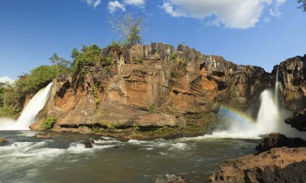 O Parque Nacional da Chapada das Mesas, localizado bem pr&oacute;ximo &agrave; divisa com o Tocantins, oferece cachoeiras e lagos de &aacute;guas cristalinas