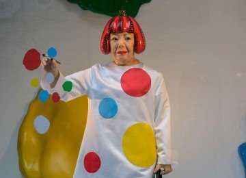  Artista Yayoi Kusama ficou conhecida por usar bolinhas nas suas obras -  (crédito:  AFP)