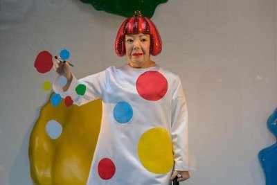  Artista Yayoi Kusama ficou conhecida por usar bolinhas nas suas obras -  (crédito:  AFP)