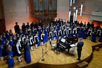 Coro de c&acirc;mara juvenil Neuer Kammerchor Heidenheim, do col&eacute;gio Schiller-Gymnasium, &eacute; formado por 60 alunos  -  (crédito: Divulga&ccedil;&atilde;o)