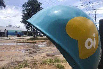 A empresa de telefonia Oi diz ter uma dívida de R$ 29 bilhões. No dia 3 de fevereiro, a Justiça concedeu proteção contra bloqueio de ativos por credores, em um processo que deve culminar no segundo pedido de recuperação judicial da companhia -  (crédito: José Cruz/Agência Brasil)