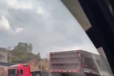 O acidente ocorreu na altura Betânia, na Região Oeste de Belo Horizonte  -  (crédito: Redes sociais )