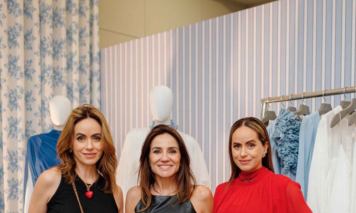 Marcela e Carolina Malloy, da Arte Sacra, com Lia Moraes, de Campinas -  (crédito: fotos: BH-à-Porter/Divulgação)