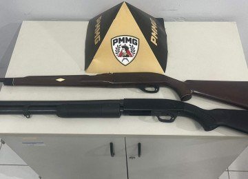 As armas foram apreendidas -  (crédito: Reprodução/PMMG)