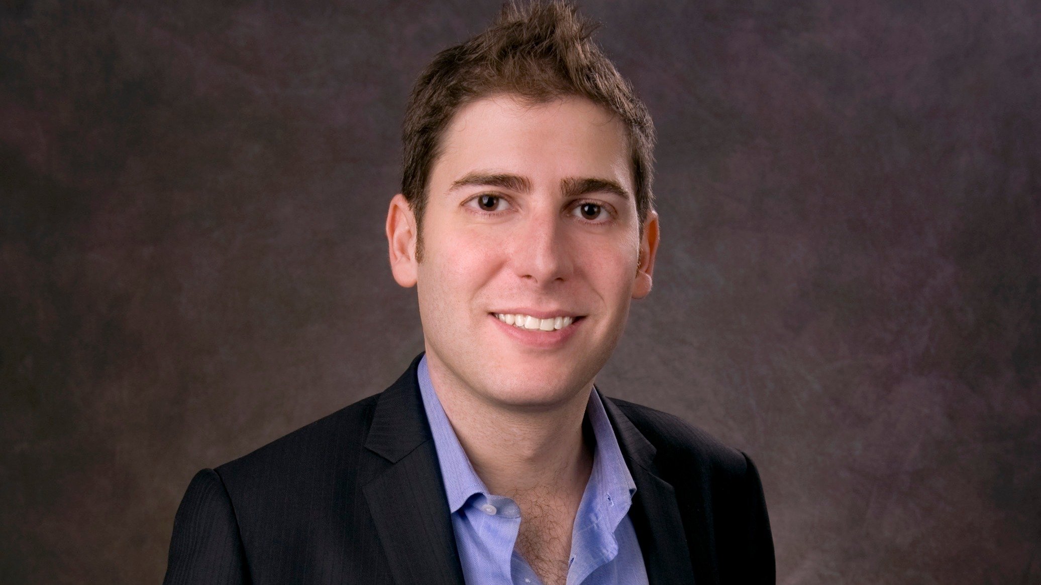 Eduardo Saverin, cofundador do Facebook e brasileiro mais rico, mant&eacute;m sua posi&ccedil;&atilde;o no ranking da Forbes -  (crédito: AFP PHOTO / Goodman Media International, Inc)