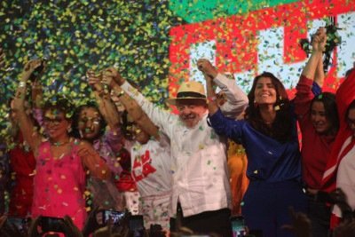 Ato de Lula realizado neste sábado (29/8), na Serraria Souza Pinto, no Centro de BH -  (crédito: Edésio Ferreira/EM/D.A.Press)