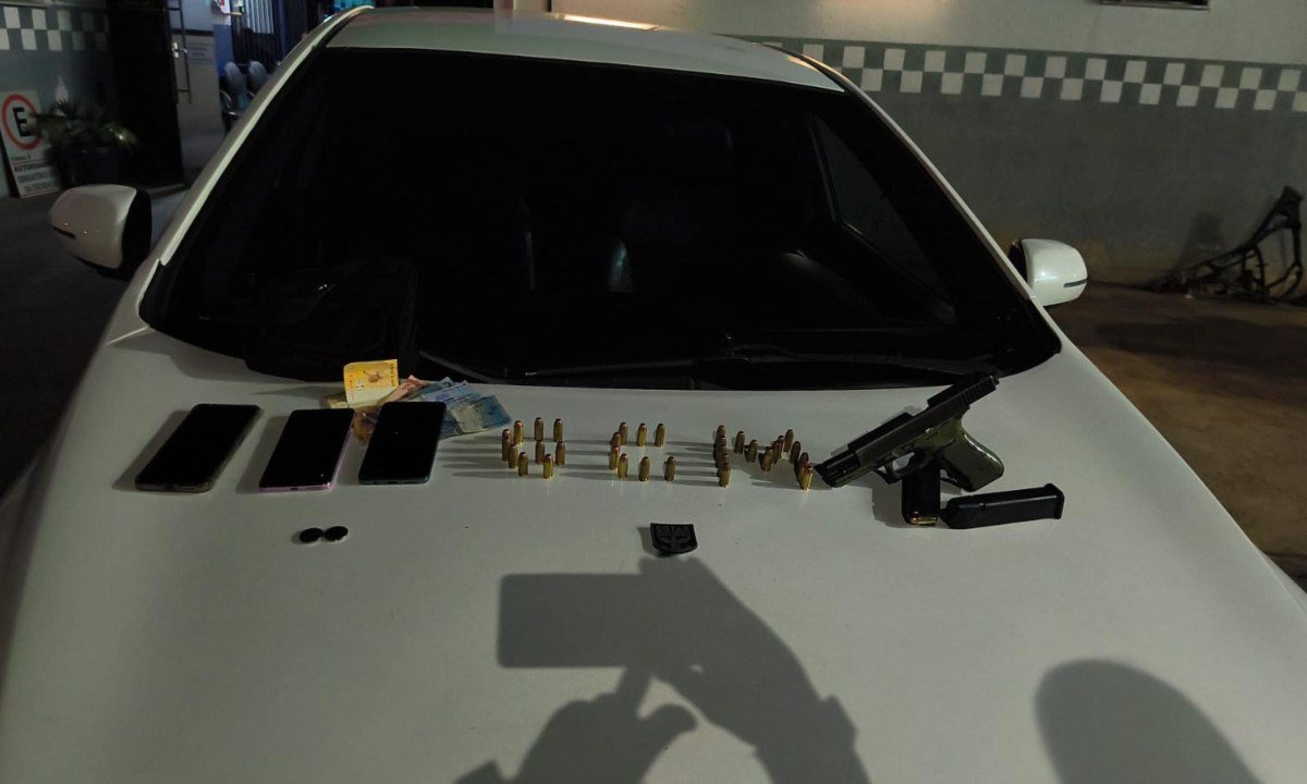 Ação da Guarda Municipal de Santa Luzia intercepta carro clonado - (crédito: Guarda Municipal de Santa Luzia)