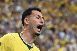 Arsenal encaminha venda de Gabriel Martinelli para clube saudita