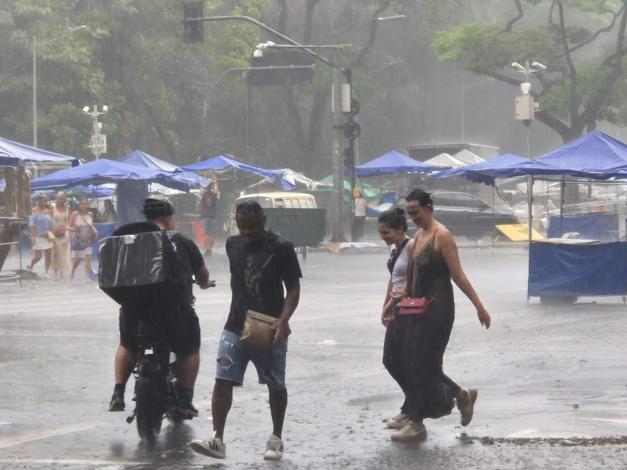 Chuva forte atingiu BH neste domingo (30/08)