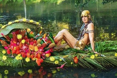 A ousadia na performance e nos figurinos &eacute; marca registrada de Ney Matogrosso -  (crédito: David LaChapelle / Divulga&ccedil;&atilde;o)