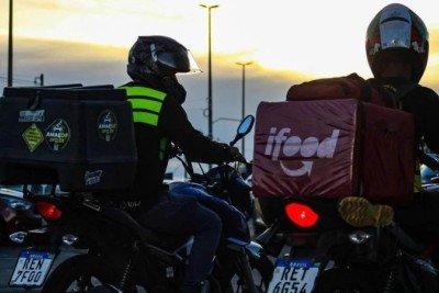 Durante a paralisação, a orientação é permanecer off-line nos aplicativos  -  (crédito: Kayo Magalhães/CB/D.A Press)