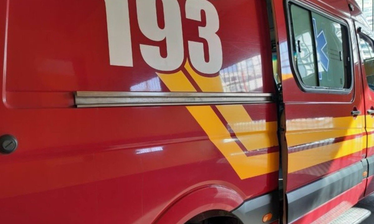 Corpo de Bombeiros foi acionado para atender à ocorrência na Rua Capelinha, no Bairro Jardim Vera Cruz - (crédito: CBMMG)