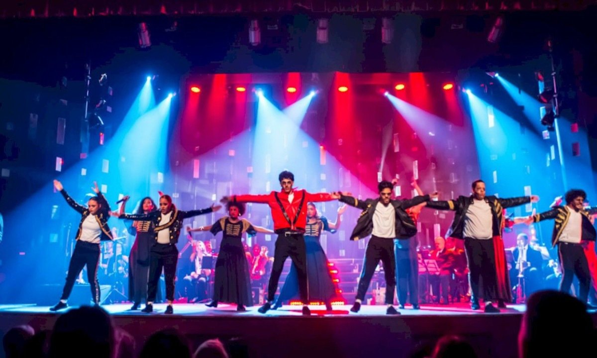 Ídolos Orquestrados celebra Michael Jackson em concerto gratuito em Belo Horizonte -  (crédito: Edu Hargreaves)