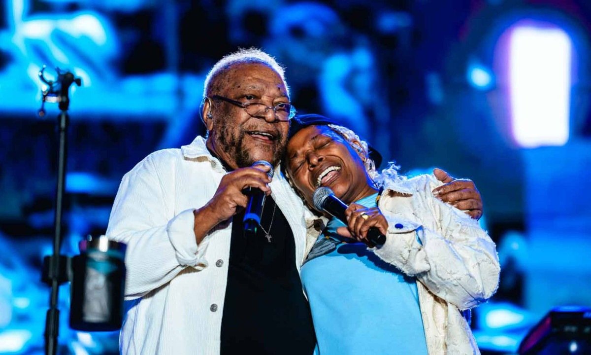 "Gosto de vê-la dançar. E cantar qualquer coisa com ela", diz Martinho da Vila, sobre a parceria com a filha Mart’nália
- (crédito: Rayssa Matos/Divulgação )