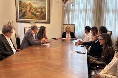 Reunião na Santa Casa apresentou cronograma e especialidades que serão atendidas no prédio do antigo Hospital Maria Amélia Lins  -  (crédito: Mariana Costa/EM/D.A.Press)