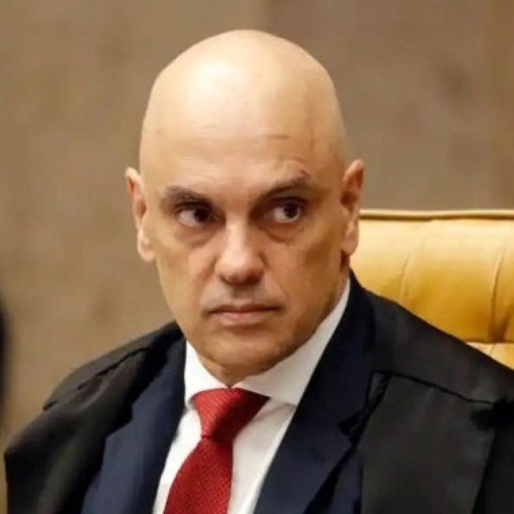 Moraes fará pronunciamento em meio à crise com Mendonça e Master
