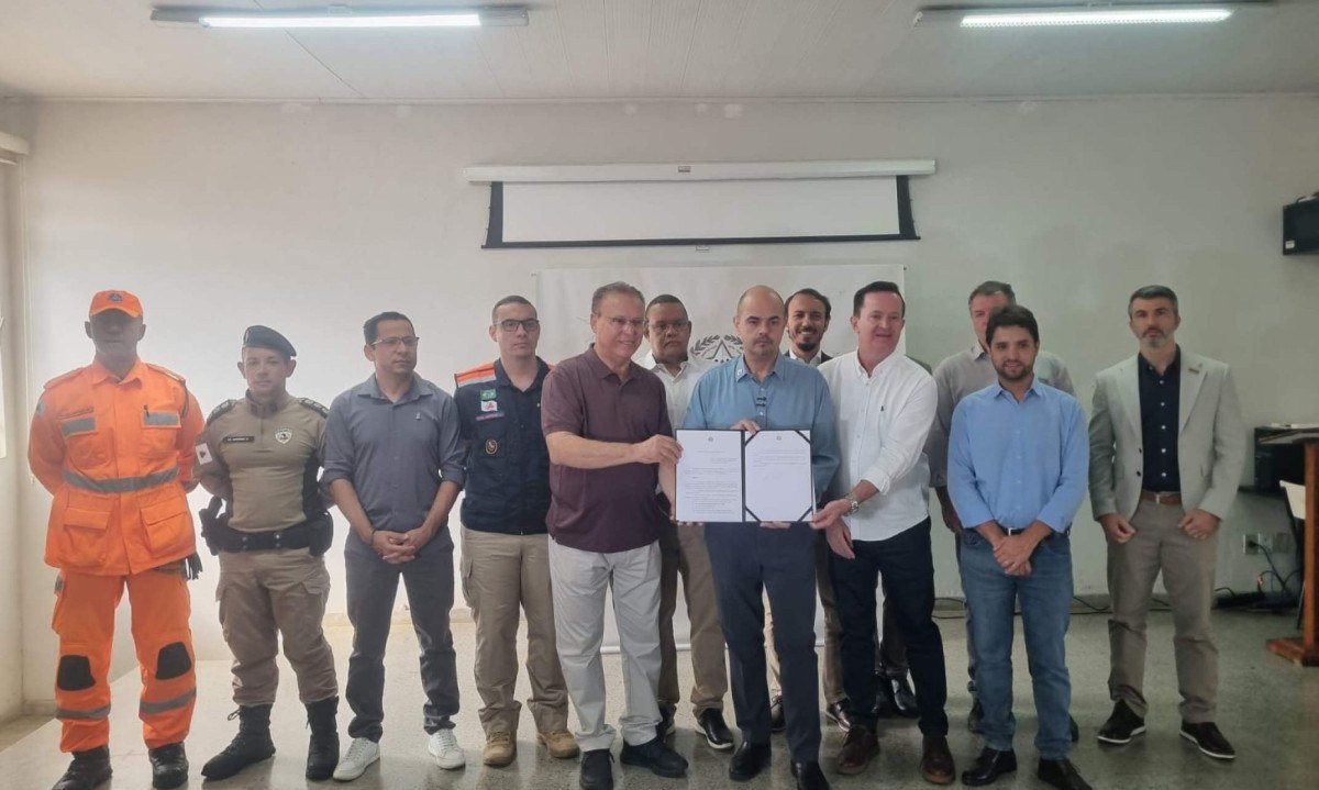Governador Mateus Simões assinou decreto que institui o Comitê Estadual de Enfrentamento aos Efeitos do El Niño no âmbito do Estado de Minas Gerais - (crédito: Luiz Ribeiro/DA Press)