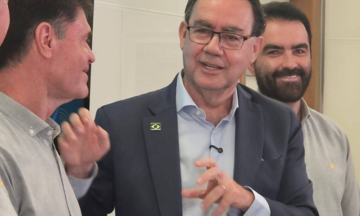 Augusto Cury diz que quer "pacificar" o Brasil e não manter carreira política - (crédito: Jair Amaral/EM/D.A. Press)