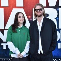 Billie Eilish oficializa casamento do irmão, Finneas -  AFP