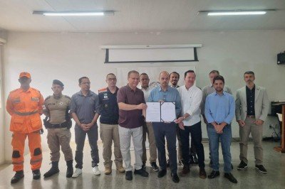 Governador Mateus Simões assinou decreto que institui o Comitê Estadual de Enfrentamento aos Efeitos do El Niño no âmbito do Estado de Minas Gerais -  (crédito: Luiz Ribeiro/DA Press)