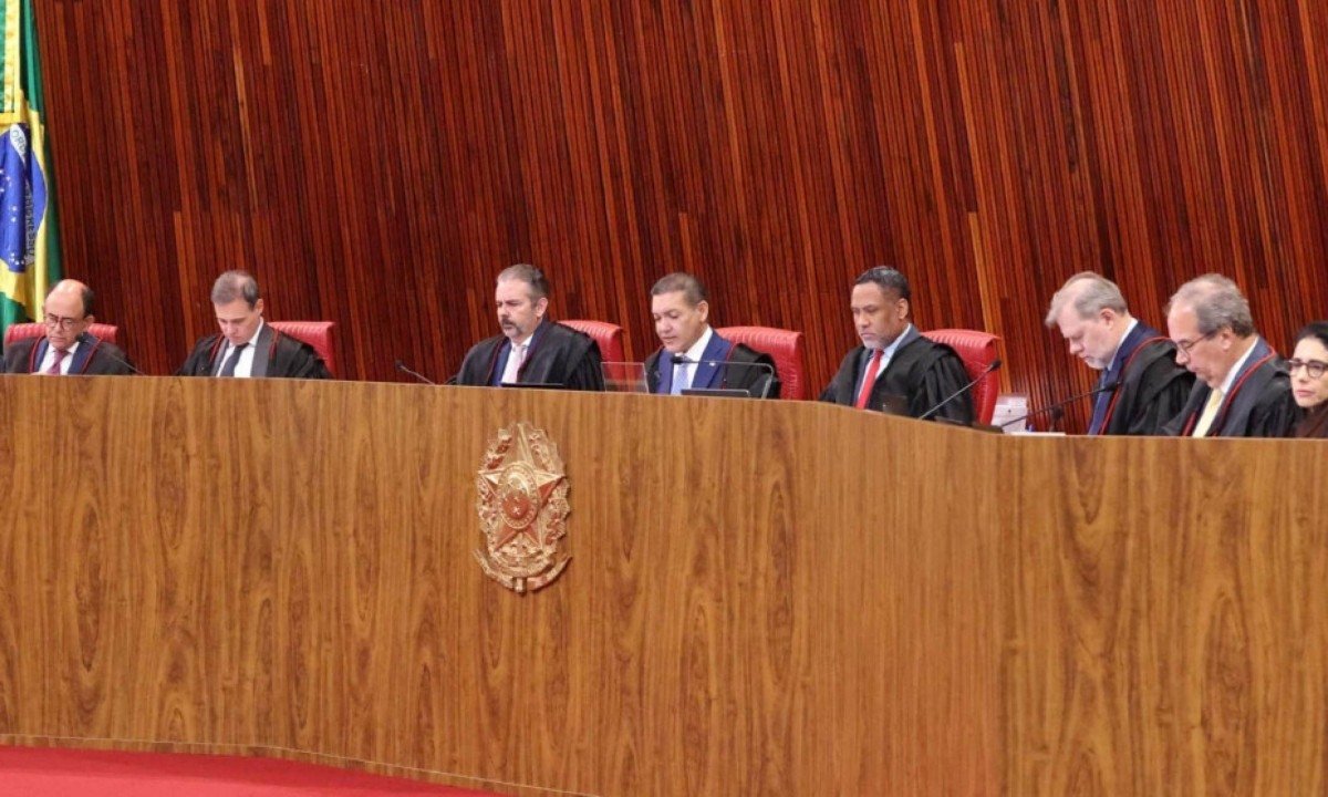 Nem ‘deepfake do bem’ nem vale-tudo: os limites do TSE para IA nas eleições - (crédito: Foto: Luiz Roberto/TSE)