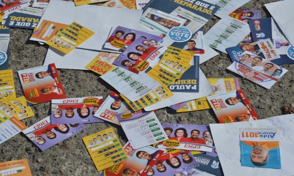 Candidatos a distrital lideram um ranking em Brasília e não é o de votos - (crédito: Foto: Antonio Cruz/Agência Brasil)